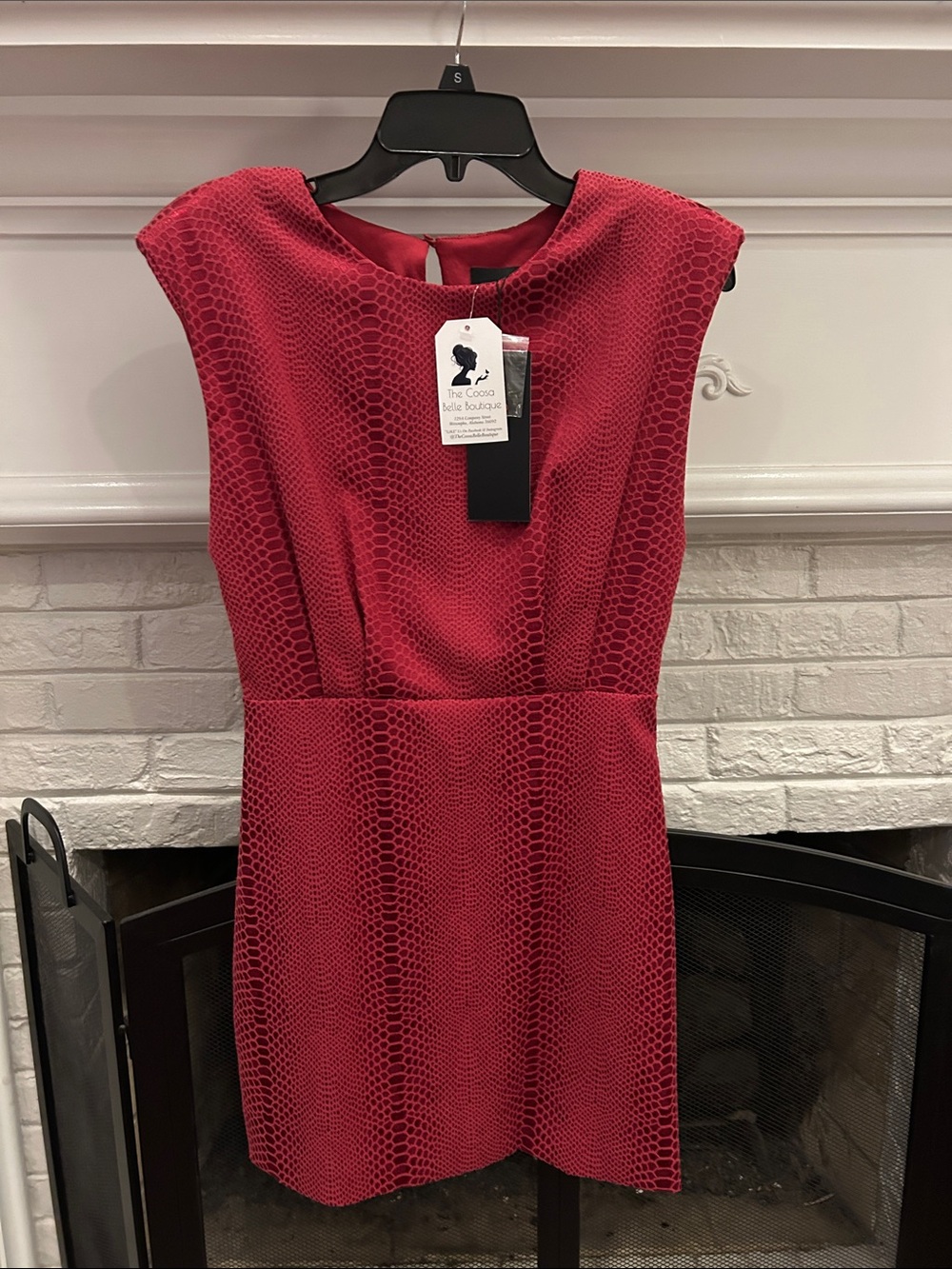 DO+BE Raspberry Red Textured Cap Sleeve Mini Dress